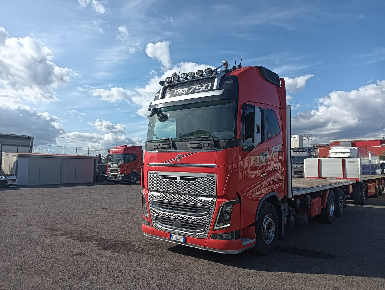 VOLVO FH16 750 - Бортова вантажівка/ Платформа: фото 2 VOLVO FH16 750 - Бортова вантажівка/ Платформа: фото 2