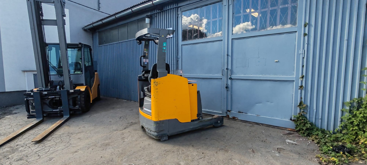 Jungheinrich ETM 216 8.42m/ 2019y/ 1.6t/ 10824h - Рiч-трак: фото 3 Jungheinrich ETM 216 8.42m/ 2019y/ 1.6t/ 10824h - Рiч-трак: фото 3