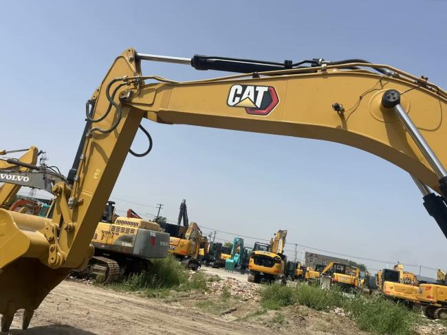 CAT 336GC - Гусеничний екскаватор: фото 3 CAT 336GC - Гусеничний екскаватор: фото 3