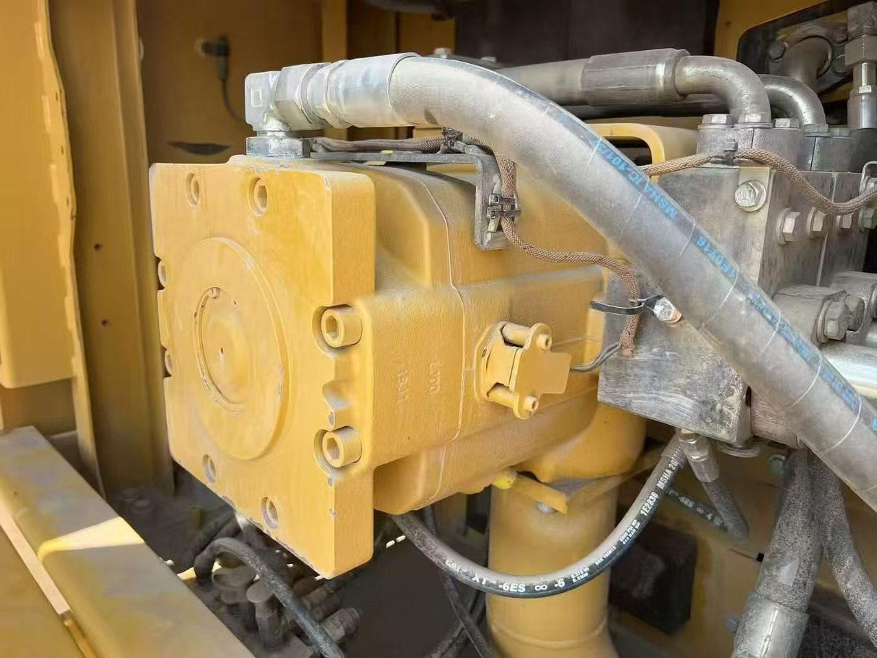 CAT 390F - Гусеничний екскаватор: фото 2 CAT 390F - Гусеничний екскаватор: фото 2