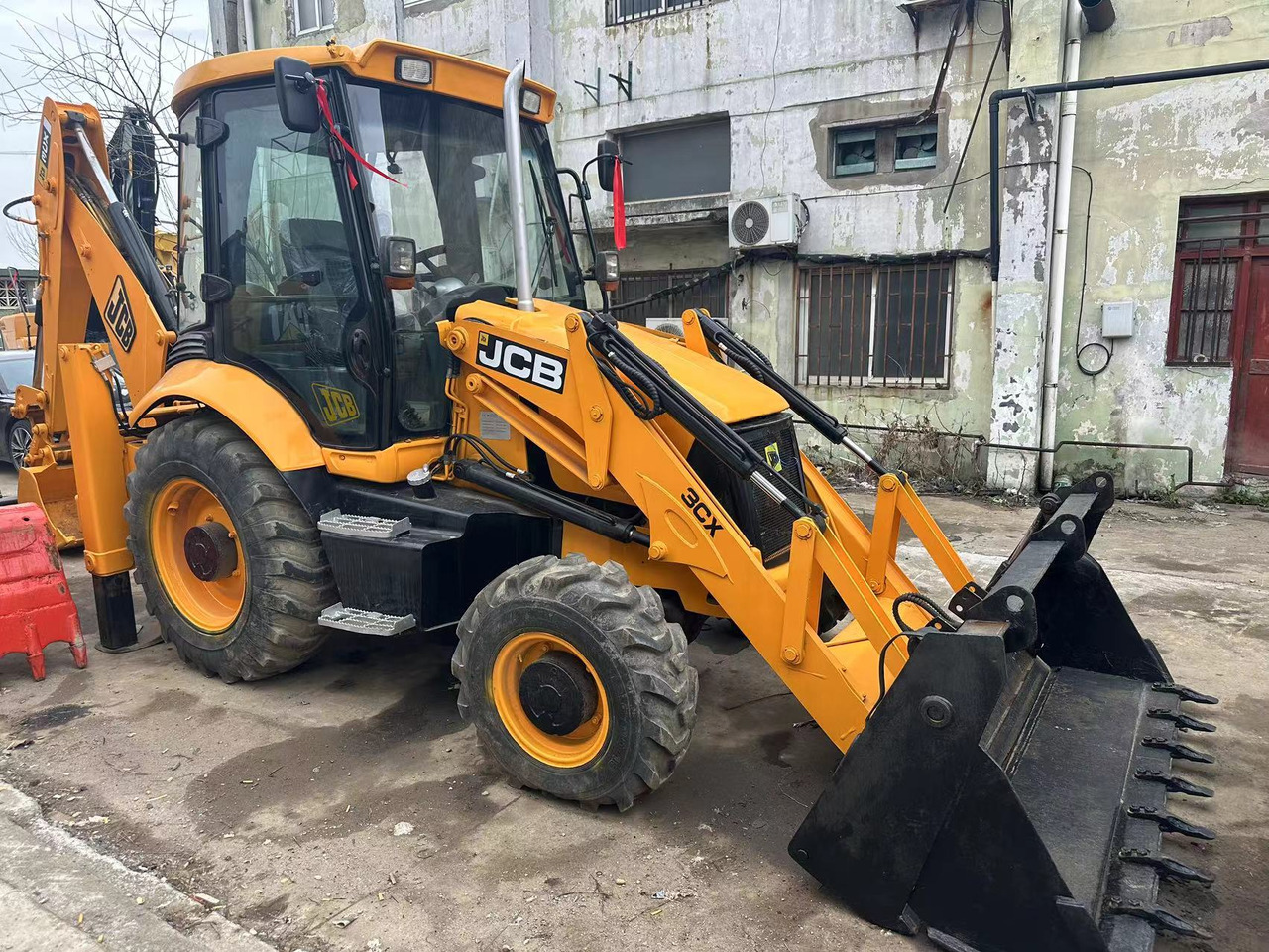 JCB 3CX - Екскаватор-навантажувач: фото 3 JCB 3CX - Екскаватор-навантажувач: фото 3