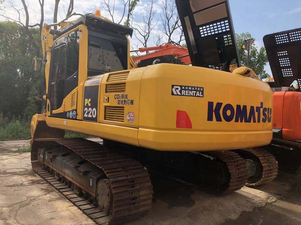 Komatsu PC220-8  - Гусеничний екскаватор: фото 1 Komatsu PC220-8  - Гусеничний екскаватор: фото 1