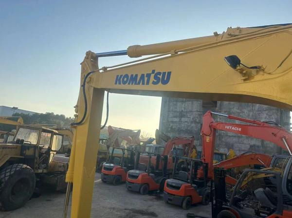 Komatsu pc130 - Гусеничний екскаватор: фото 3 Komatsu pc130 - Гусеничний екскаватор: фото 3