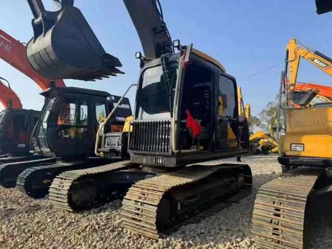 VOLVO EC140 - Гусеничний екскаватор: фото 1 VOLVO EC140 - Гусеничний екскаватор: фото 1