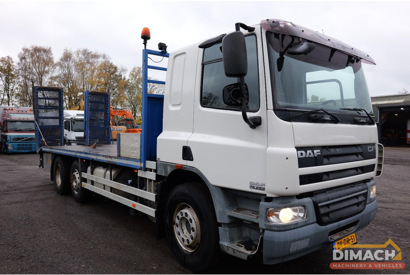 DAF FAG CF 75 Oprijwagen met hydraulische kleppen 6x2*4 - airco - 16.150 KG - Вантажівка шасі: фото 4 DAF FAG CF 75 Oprijwagen met hydraulische kleppen 6x2*4 - airco - 16.150 KG - Вантажівка шасі: фото 4