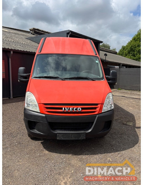 Iveco Daily 35C L2H2 85kW Dubbellucht, double air tyres - Суцільнометалевий фургон: фото 4 Iveco Daily 35C L2H2 85kW Dubbellucht, double air tyres - Суцільнометалевий фургон: фото 4