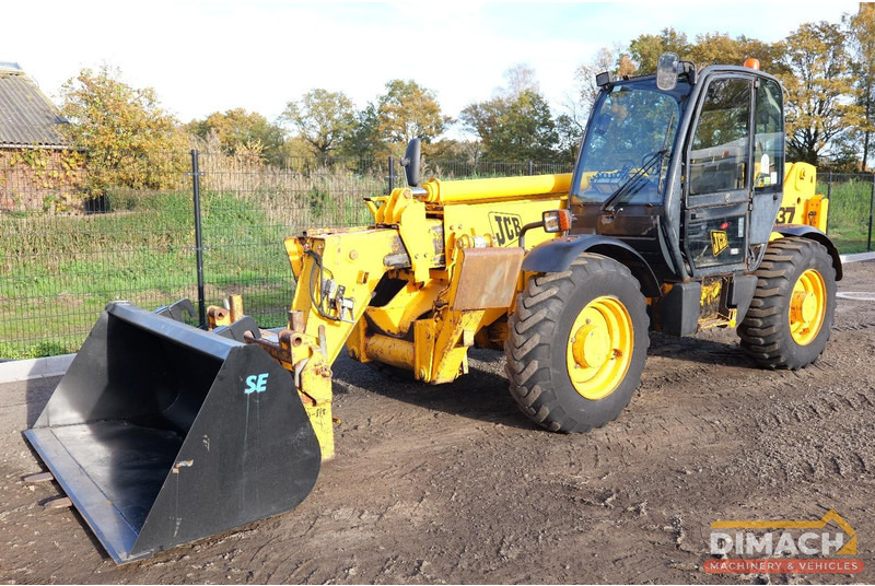 JCB 537 135 JCB 537 125 telehandler with remote control basket + bucket and forks top item!! - Навантажувач телескопічний: фото 5 JCB 537 135 JCB 537 125 telehandler with remote control basket + bucket and forks top item!! - Навантажувач телескопічний: фото 5