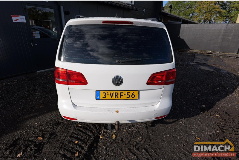 Volkswagen Touran VAN 1.6 TDI 77 KW AUT Volkswagen Touran grijs kenteken DSG automaat diesel - Легковий фургон: фото 3 Volkswagen Touran VAN 1.6 TDI 77 KW AUT Volkswagen Touran grijs kenteken DSG automaat diesel - Легковий фургон: фото 3