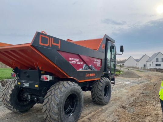 Case D14 - Міні-самоскид: фото 1 Case D14 - Міні-самоскид: фото 1