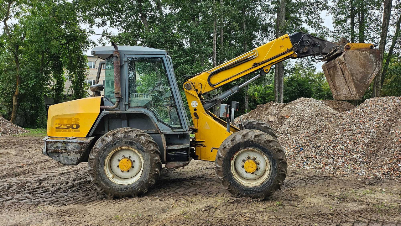 Ładowarka teleskopowa MATBRO TR250-110 Powershift jcb - Навантажувач телескопічний: фото 1 Ładowarka teleskopowa MATBRO TR250-110 Powershift jcb - Навантажувач телескопічний: фото 1