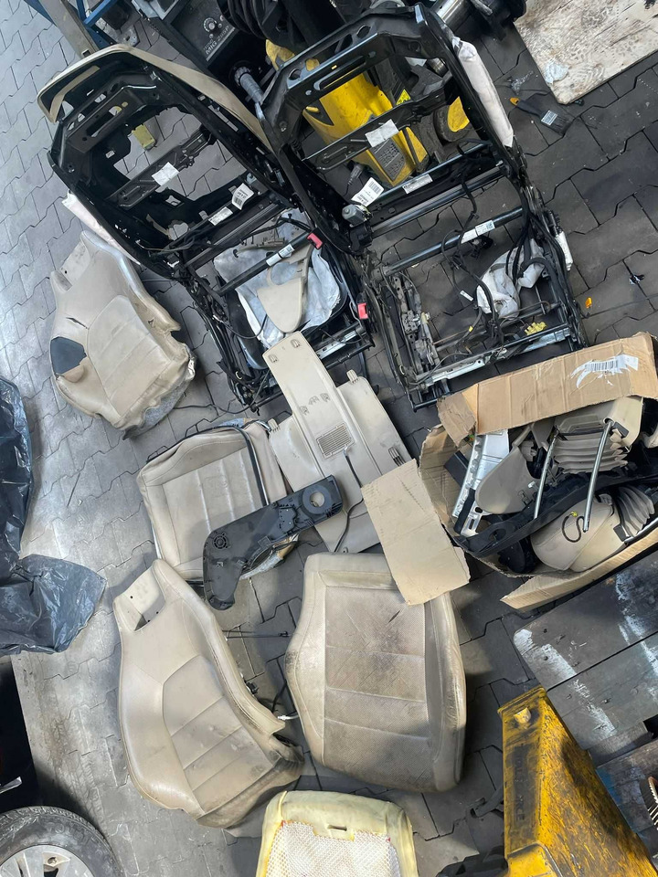 Fotele do Mercedes W 207 kabrio - Сидіння в категорії Легкові автомобілі: фото 2 Fotele do Mercedes W 207 kabrio - Сидіння в категорії Легкові автомобілі: фото 2