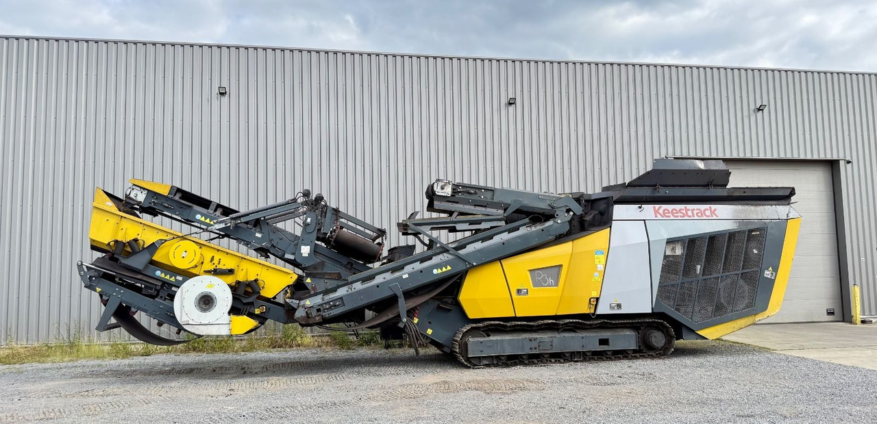 KEESTRACK R3H Mobile Brecheranlage mit Siebmodul - Ударна дробарка: фото 1 KEESTRACK R3H Mobile Brecheranlage mit Siebmodul - Ударна дробарка: фото 1