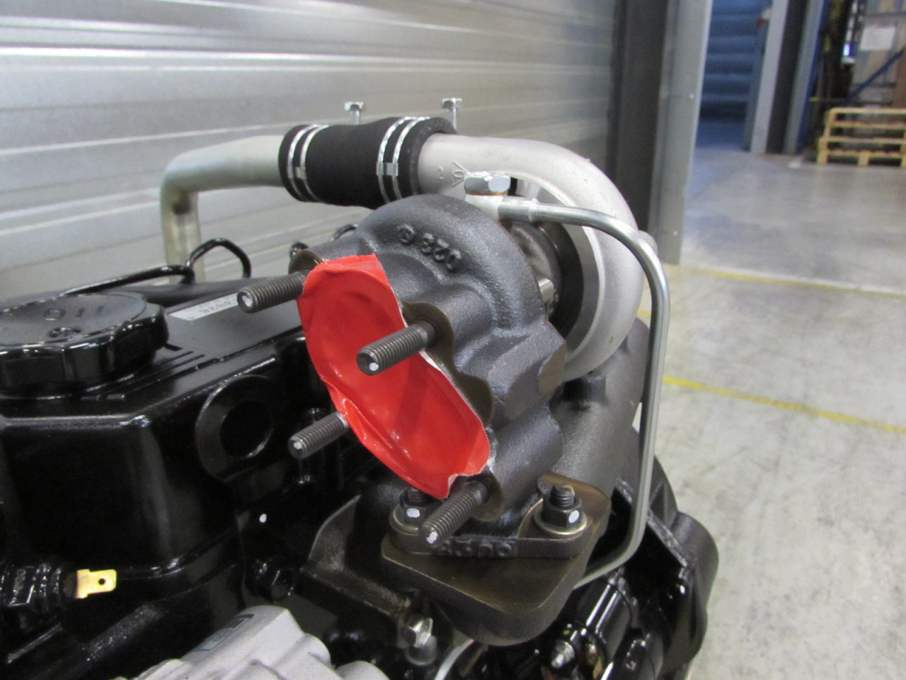 Mitsubishi New engine S4L2-Z5T61SD 17.7kw@1500 rpm stage 5 - Двигун в категорії Електричні генератори: фото 5 Mitsubishi New engine S4L2-Z5T61SD 17.7kw@1500 rpm stage 5 - Двигун в категорії Електричні генератори: фото 5