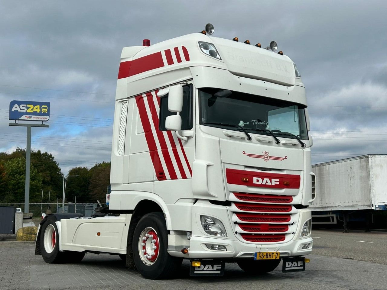 DAF XF 440 Te huur 575/week - Тягач: фото 1 DAF XF 440 Te huur 575/week - Тягач: фото 1