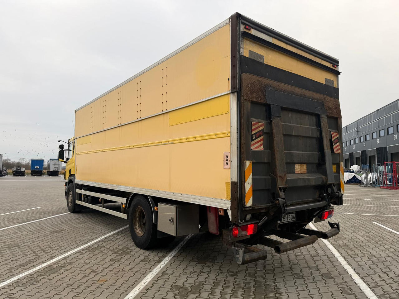 SCANIA P230 - Вантажівка з закритим кузовом: фото 5 SCANIA P230 - Вантажівка з закритим кузовом: фото 5