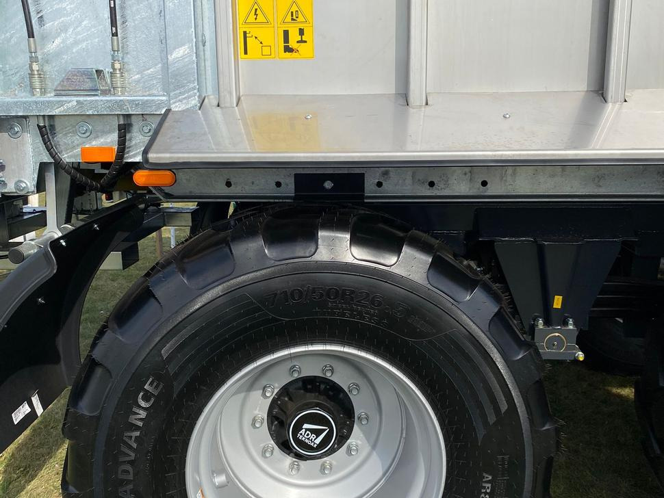 Новий Гноєрозкидач Auto-Agro Miststreuer / Manure spreader / Epandeur à fumier / Rimorchio spandiconcime / Разбрасыватель органических удобрений / Rozrzutnik obornika Tandem N268: фото 9