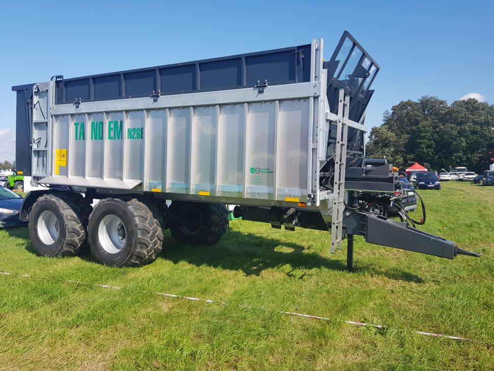Новий Гноєрозкидач Auto-Agro Miststreuer / Manure spreader / Epandeur à fumier / Rimorchio spandiconcime / Разбрасыватель органических удобрений / Rozrzutnik obornika Tandem N268: фото 19