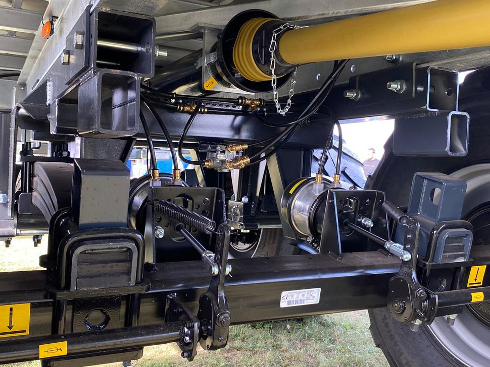 Новий Гноєрозкидач Auto-Agro Miststreuer / Manure spreader / Epandeur à fumier / Rimorchio spandiconcime / Разбрасыватель органических удобрений / Rozrzutnik obornika Tandem N268: фото 14