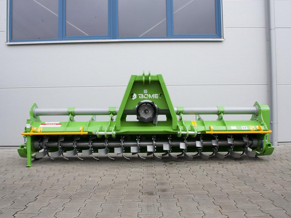 Bomet Bodenfräsen / Rotary tiller / Rotavator / Vangatrice / Desgarrador / Роторный культиватор / Glebogryzarka 3 m - Грунтофреза: фото 1 Bomet Bodenfräsen / Rotary tiller / Rotavator / Vangatrice / Desgarrador / Роторный культиватор / Glebogryzarka 3 m - Грунтофреза: фото 1