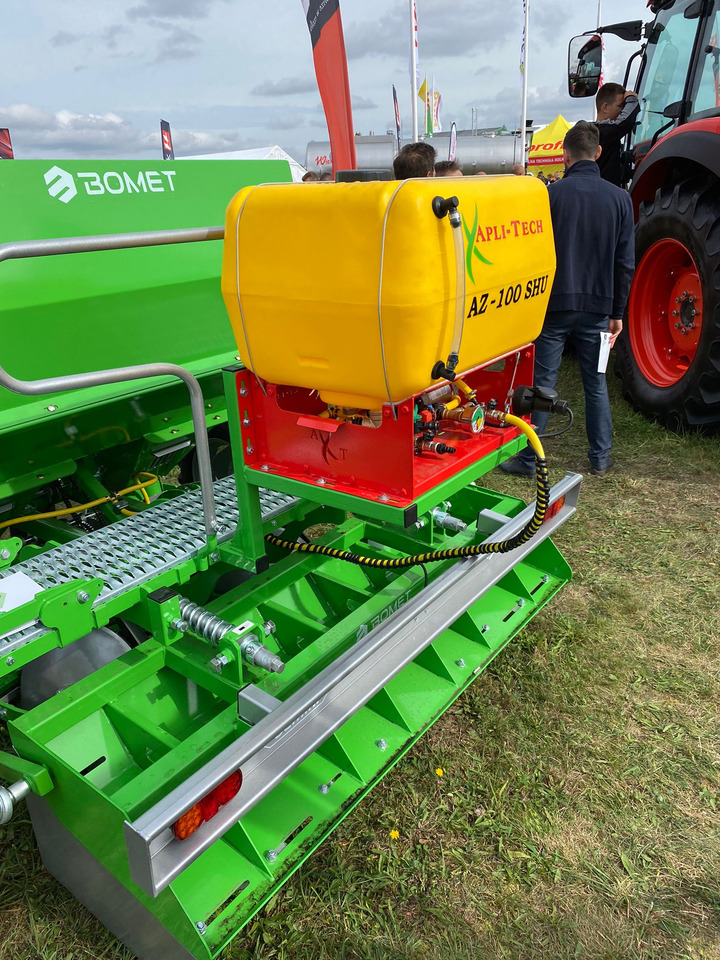 Bomet Kartoffelpflanzmaschine / Potato planter / Planteuse de pomme de terre / Piantapatate / Sadzarka ziemniaków - Картоплесаджалка: фото 3 Bomet Kartoffelpflanzmaschine / Potato planter / Planteuse de pomme de terre / Piantapatate / Sadzarka ziemniaków - Картоплесаджалка: фото 3