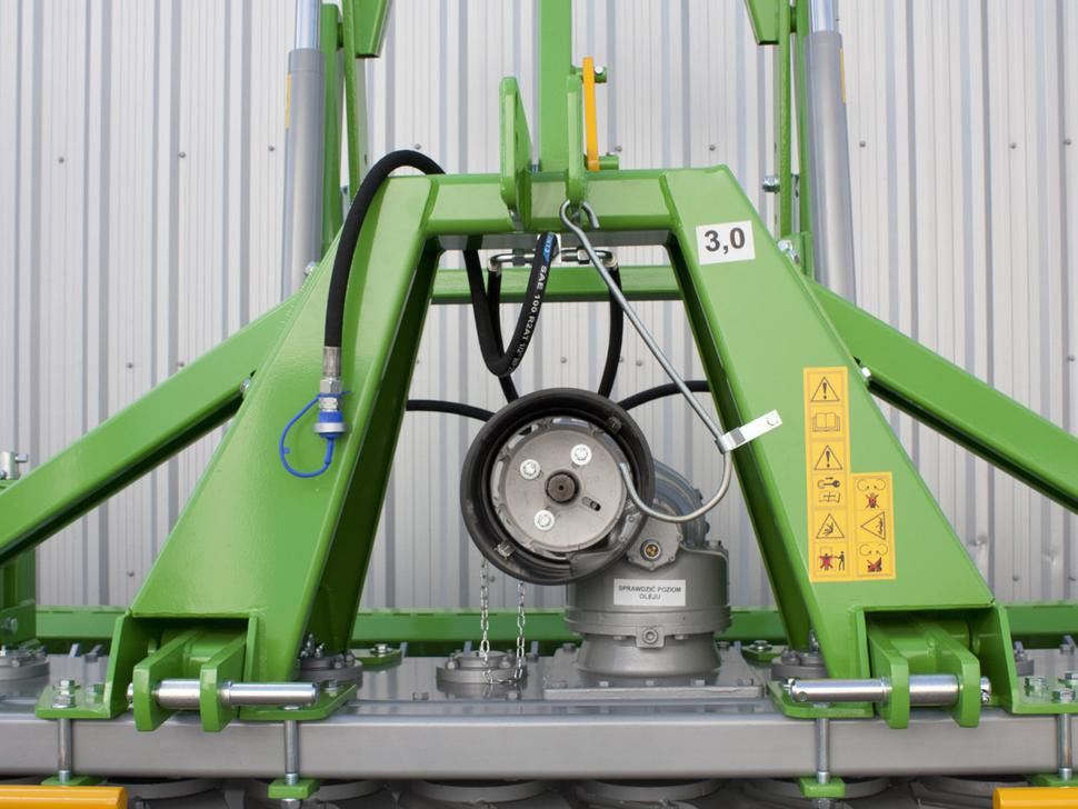 Bomet Kreiselegge / Power harrow / Herse rotative / Erpice rotante / Grada rotativa / Brona wirnikowa 3 m - Активна борона: фото 5 Bomet Kreiselegge / Power harrow / Herse rotative / Erpice rotante / Grada rotativa / Brona wirnikowa 3 m - Активна борона: фото 5