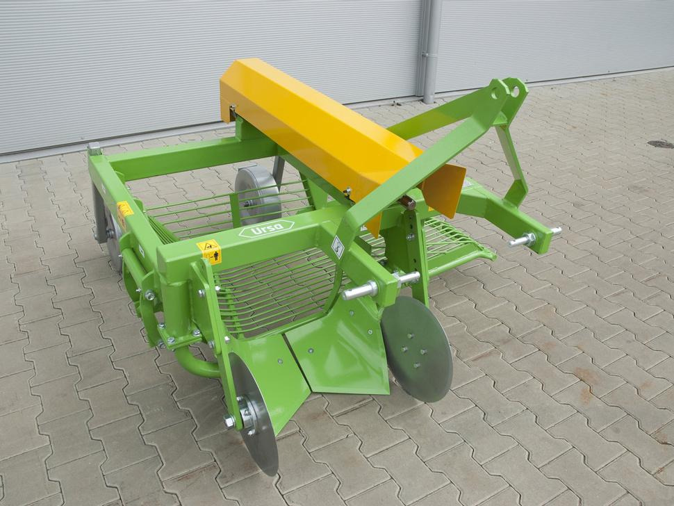 Bomet Siebkettenroder / Potato digger / Arracheuse de pomme de terre / Scavapatate / Однорядная картофельная копалка / Kopaczka do ziemniaków Ursa Z655 - Картоплезбиральний комбайн: фото 4 Bomet Siebkettenroder / Potato digger / Arracheuse de pomme de terre / Scavapatate / Однорядная картофельная копалка / Kopaczka do ziemniaków Ursa Z655 - Картоплезбиральний комбайн: фото 4