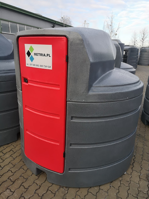 DC Dieseltank / Double-walled fuel tank for diesel fuel / Cuve à gasoil / Sebatoio gasolio / Бак для дизельного топлива / Zbiornik 2500 l - Резервуар для зберігання: фото 2 DC Dieseltank / Double-walled fuel tank for diesel fuel / Cuve à gasoil / Sebatoio gasolio / Бак для дизельного топлива / Zbiornik 2500 l - Резервуар для зберігання: фото 2