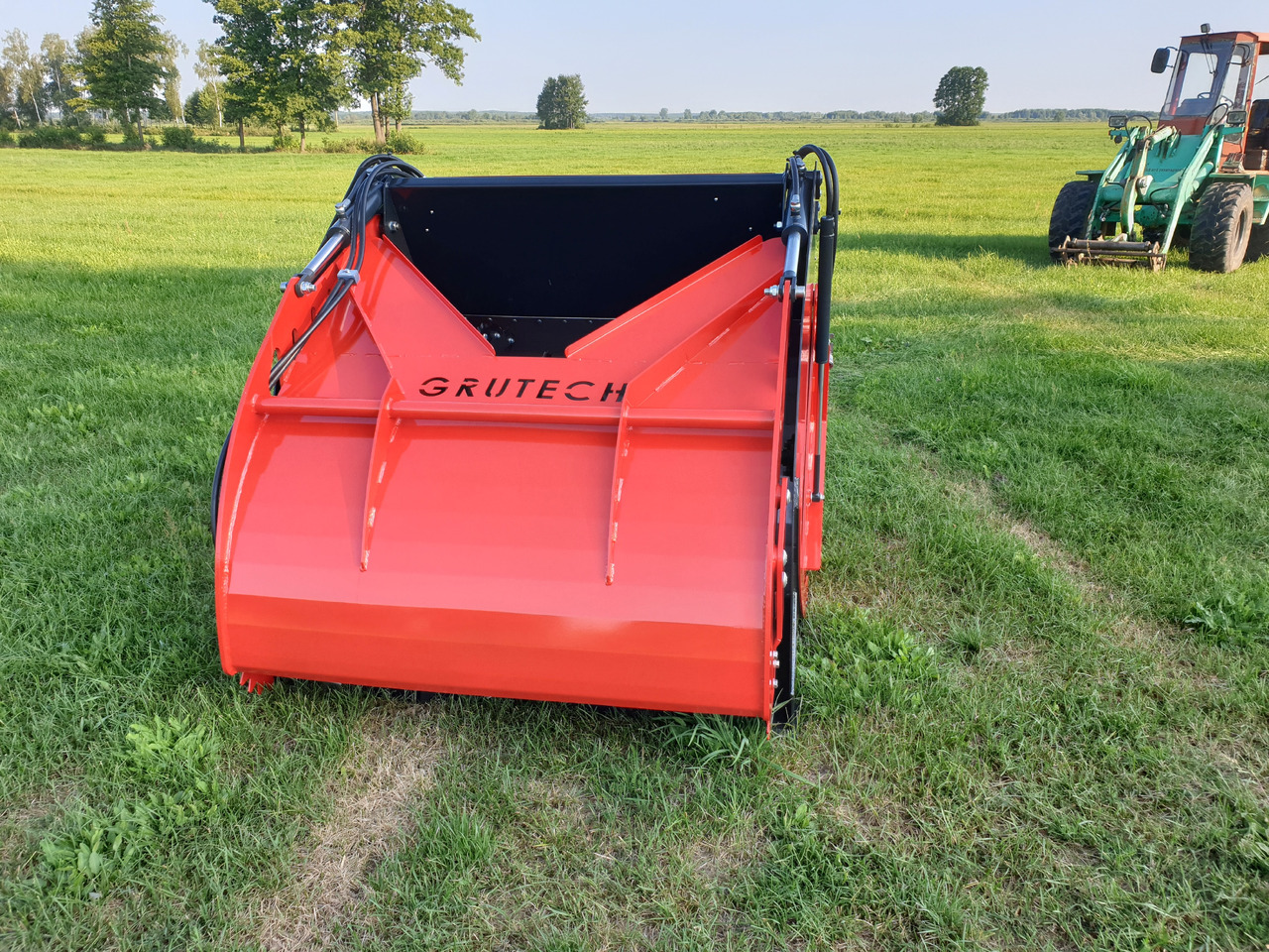 Grutech Futterverteilschaufel / Silage mixer bucket / Godet desileur / Łyżka do zadawania paszy - Техніка для силосу: фото 2 Grutech Futterverteilschaufel / Silage mixer bucket / Godet desileur / Łyżka do zadawania paszy - Техніка для силосу: фото 2