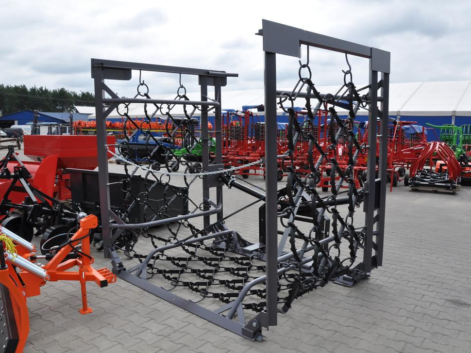 METAL-TECHNIK Wiesenegge / Meadow harrow / Herse de prairie / Strigliatrice / Полевая волокуша / Włóka łąkowa 8 m - Луговa борона: фото 1 METAL-TECHNIK Wiesenegge / Meadow harrow / Herse de prairie / Strigliatrice / Полевая волокуша / Włóka łąkowa 8 m - Луговa борона: фото 1