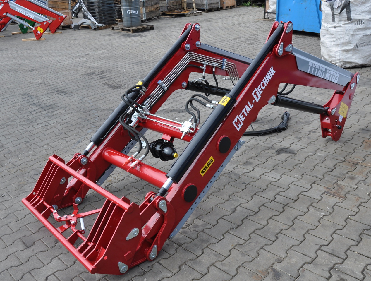 Metal-Technik Frontlader / Front loader / Chargeur frontal / Caricatore frontale / Фронтальный погрузчик / Ładowacz czołowy Tytan MT-03 - Фронтальний навантажувач для трактора в категорії Фронтальні навантажувачі для тракторів: фото 4 Metal-Technik Frontlader / Front loader / Chargeur frontal / Caricatore frontale / Фронтальный погрузчик / Ładowacz czołowy Tytan MT-03 - Фронтальний навантажувач для трактора в категорії Фронтальні навантажувачі для тракторів: фото 4