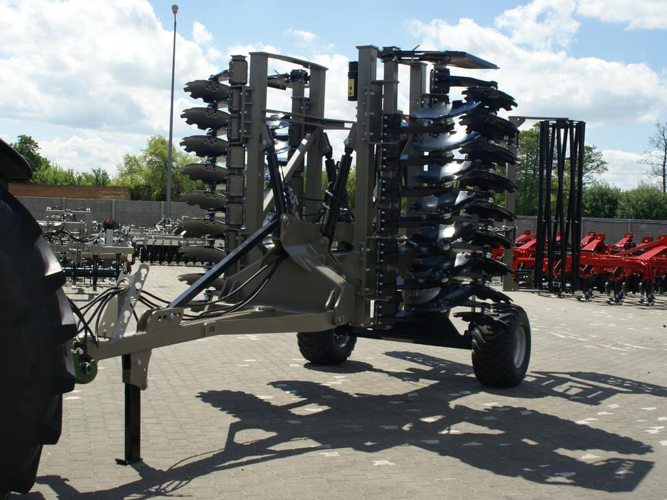ROLEX Hydraulische Scheibenegge / Hydraulic discs harrow / Dechaumeur à disques / Erpice a dischi / Гидравлическая дисковая борона / Brona talerzowa hydraulicznie składana ciężka 4 m - Дисковий культиватор: фото 2 ROLEX Hydraulische Scheibenegge / Hydraulic discs harrow / Dechaumeur à disques / Erpice a dischi / Гидравлическая дисковая борона / Brona talerzowa hydraulicznie składana ciężka 4 m - Дисковий культиватор: фото 2