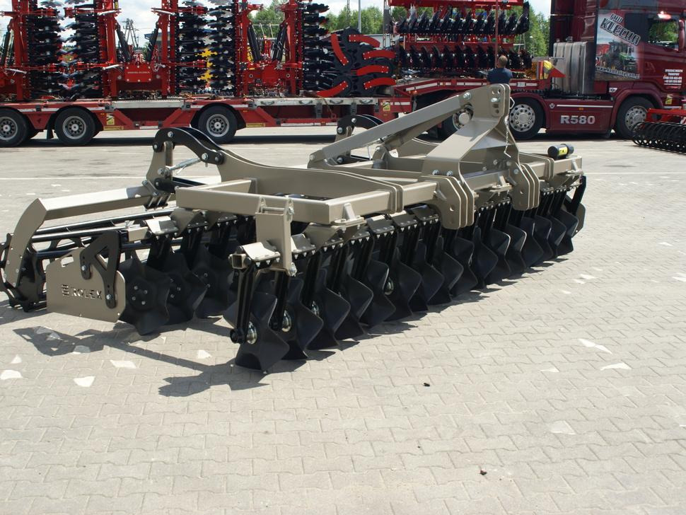 ROLEX Scheibenegge / Cross-Cutter harrow / Dechaumeur cross-cutter / Cross Cutter erpice / Борона с поперечным катком жёсткий/ Brona cross cutter sztywna 4 m - Дисковий культиватор: фото 5 ROLEX Scheibenegge / Cross-Cutter harrow / Dechaumeur cross-cutter / Cross Cutter erpice / Борона с поперечным катком жёсткий/ Brona cross cutter sztywna 4 m - Дисковий культиватор: фото 5
