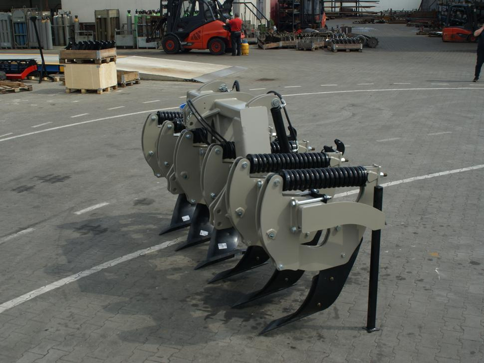 ROLEX Tiefenlockerer / Subsoiler / Décompacteur / Dissodatori / Subsolador / Глубокорыхлитель / Głębosz 3 m - Глибокорозпушувач: фото 1 ROLEX Tiefenlockerer / Subsoiler / Décompacteur / Dissodatori / Subsolador / Глубокорыхлитель / Głębosz 3 m - Глибокорозпушувач: фото 1
