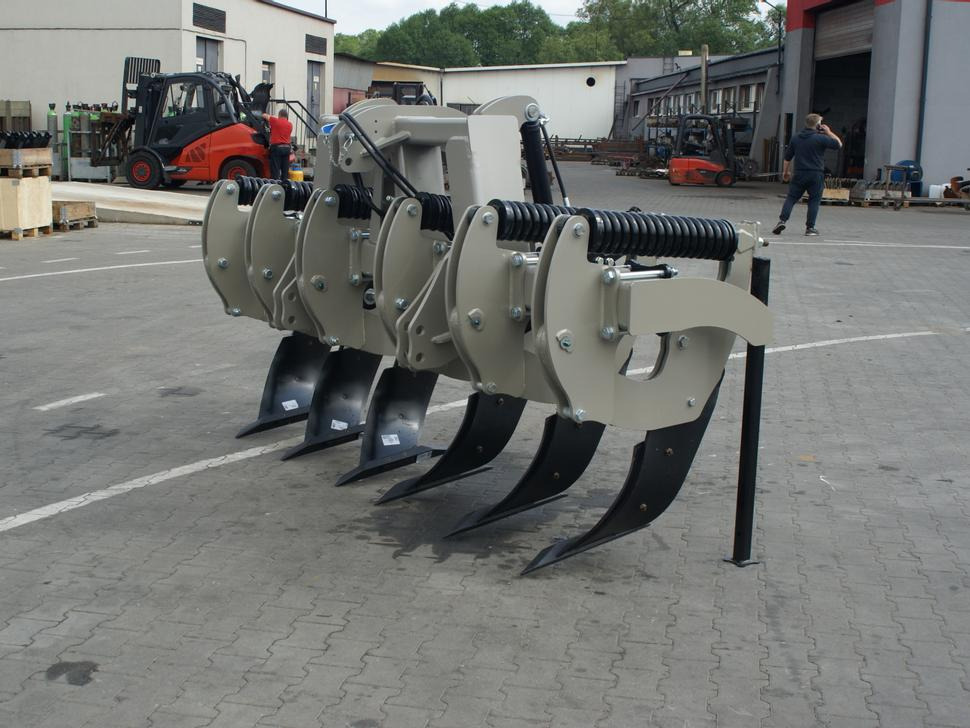 ROLEX Tiefenlockerer / Subsoiler / Décompacteur / Dissodatori / Subsolador / Глубокорыхлитель / Głębosz 3 m - Глибокорозпушувач: фото 2 ROLEX Tiefenlockerer / Subsoiler / Décompacteur / Dissodatori / Subsolador / Глубокорыхлитель / Głębosz 3 m - Глибокорозпушувач: фото 2