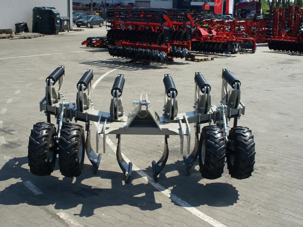 ROLEX Tiefenlockerer / Subsoiler / Décompacteur / Dissodatori / Subsolador / Глубокорыхлитель / Głębosz typ V 3 m - Глибокорозпушувач: фото 5 ROLEX Tiefenlockerer / Subsoiler / Décompacteur / Dissodatori / Subsolador / Глубокорыхлитель / Głębosz typ V 3 m - Глибокорозпушувач: фото 5