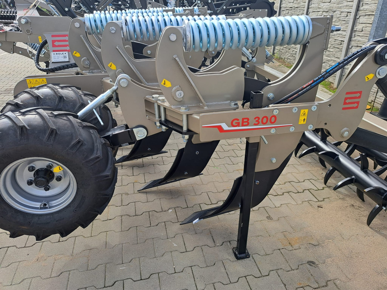 ROLEX Tiefenlockerer / Subsoiler / Décompacteur / Subsolador / Dissodatori / Глубокорыхлитель тип V / Głębosz typ V 3 m - Глибокорозпушувач: фото 5 ROLEX Tiefenlockerer / Subsoiler / Décompacteur / Subsolador / Dissodatori / Глубокорыхлитель тип V / Głębosz typ V 3 m - Глибокорозпушувач: фото 5