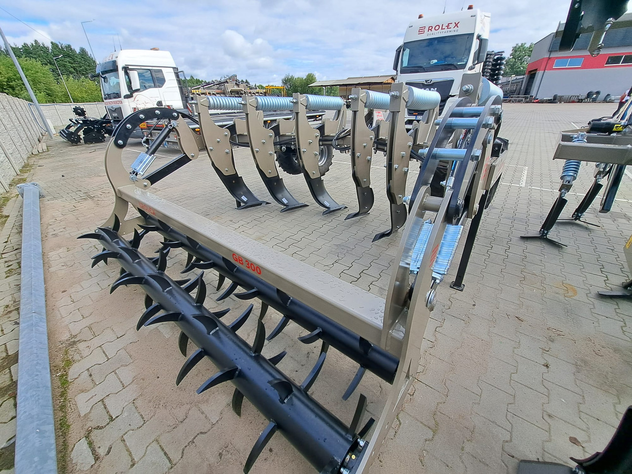 ROLEX Tiefenlockerer / Subsoiler / Décompacteur / Subsolador / Dissodatori / Глубокорыхлитель тип V / Głębosz typ V 3 m - Глибокорозпушувач: фото 2 ROLEX Tiefenlockerer / Subsoiler / Décompacteur / Subsolador / Dissodatori / Глубокорыхлитель тип V / Głębosz typ V 3 m - Глибокорозпушувач: фото 2