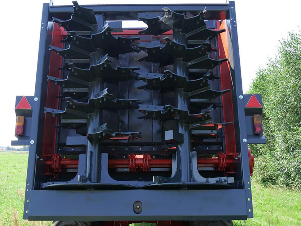 Новий Гноєрозкидач Roltrans Miststreuer / Manure spreader / Epandeur à fumier / Spandiletame / Разбрасыватель органических удобрений / Rozrzutnik obornika N205S/6 BIZON 14 t: фото 26 Новий Гноєрозкидач Roltrans Miststreuer / Manure spreader / Epandeur à fumier / Spandiletame / Разбрасыватель органических удобрений / Rozrzutnik obornika N205S/6 BIZON 14 t: фото 26