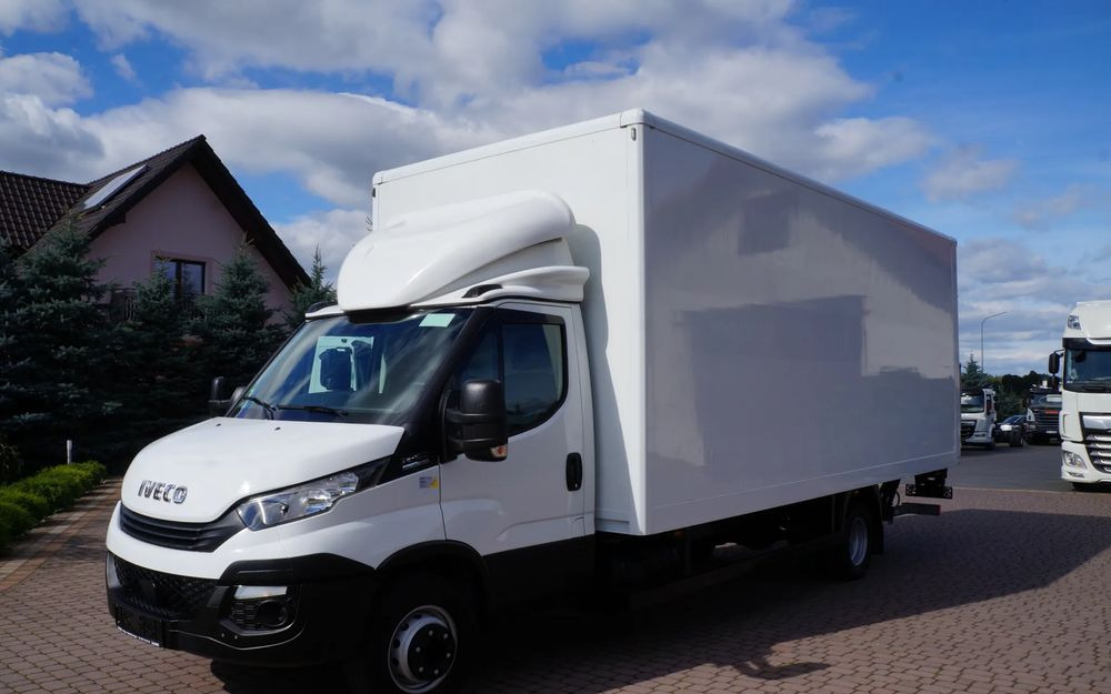 Iveco DAILY 72c18  Automat HI-MATIC Kontener 6 m 74 tys km STAN NOWY - Вантажівка з закритим кузовом: фото 2 Iveco DAILY 72c18  Automat HI-MATIC Kontener 6 m 74 tys km STAN NOWY - Вантажівка з закритим кузовом: фото 2