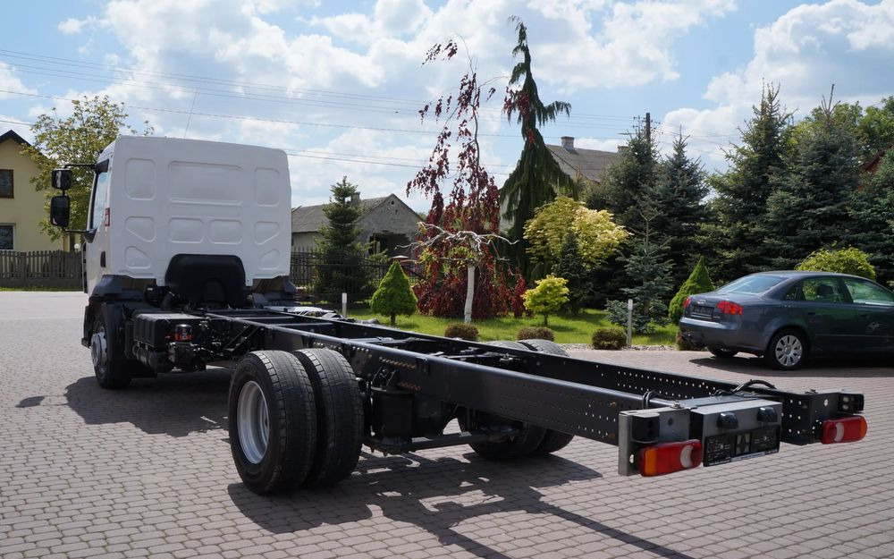 Renault RENAULT GAMA D 16.210 EURO 6 RAMA DO ZABUDOWY 16.000 KG VOLVO FL - Вантажівка шасі: фото 3 Renault RENAULT GAMA D 16.210 EURO 6 RAMA DO ZABUDOWY 16.000 KG VOLVO FL - Вантажівка шасі: фото 3