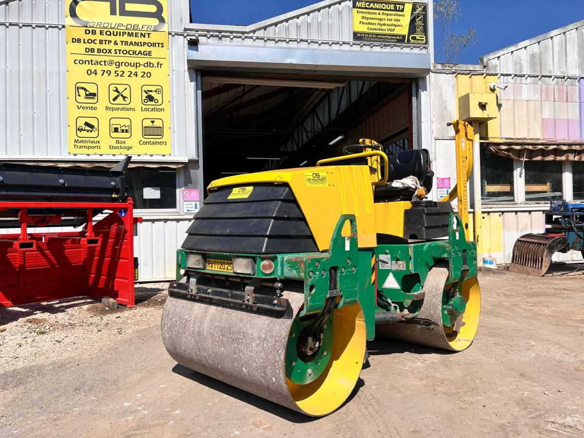 Ammann AV26-2 COMPACTEUR ROULEAU TANDEM VIBRANT ARTICULÉ - Дорожній каток: фото 1 Ammann AV26-2 COMPACTEUR ROULEAU TANDEM VIBRANT ARTICULÉ - Дорожній каток: фото 1