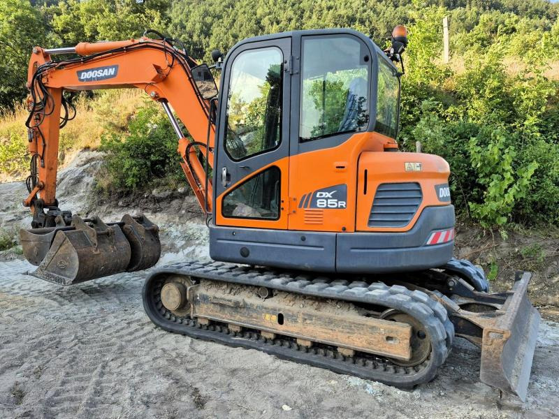 Doosan DX85R-3 PELLE A CHENILLES 8,5T - Гусеничний екскаватор: фото 2 Doosan DX85R-3 PELLE A CHENILLES 8,5T - Гусеничний екскаватор: фото 2