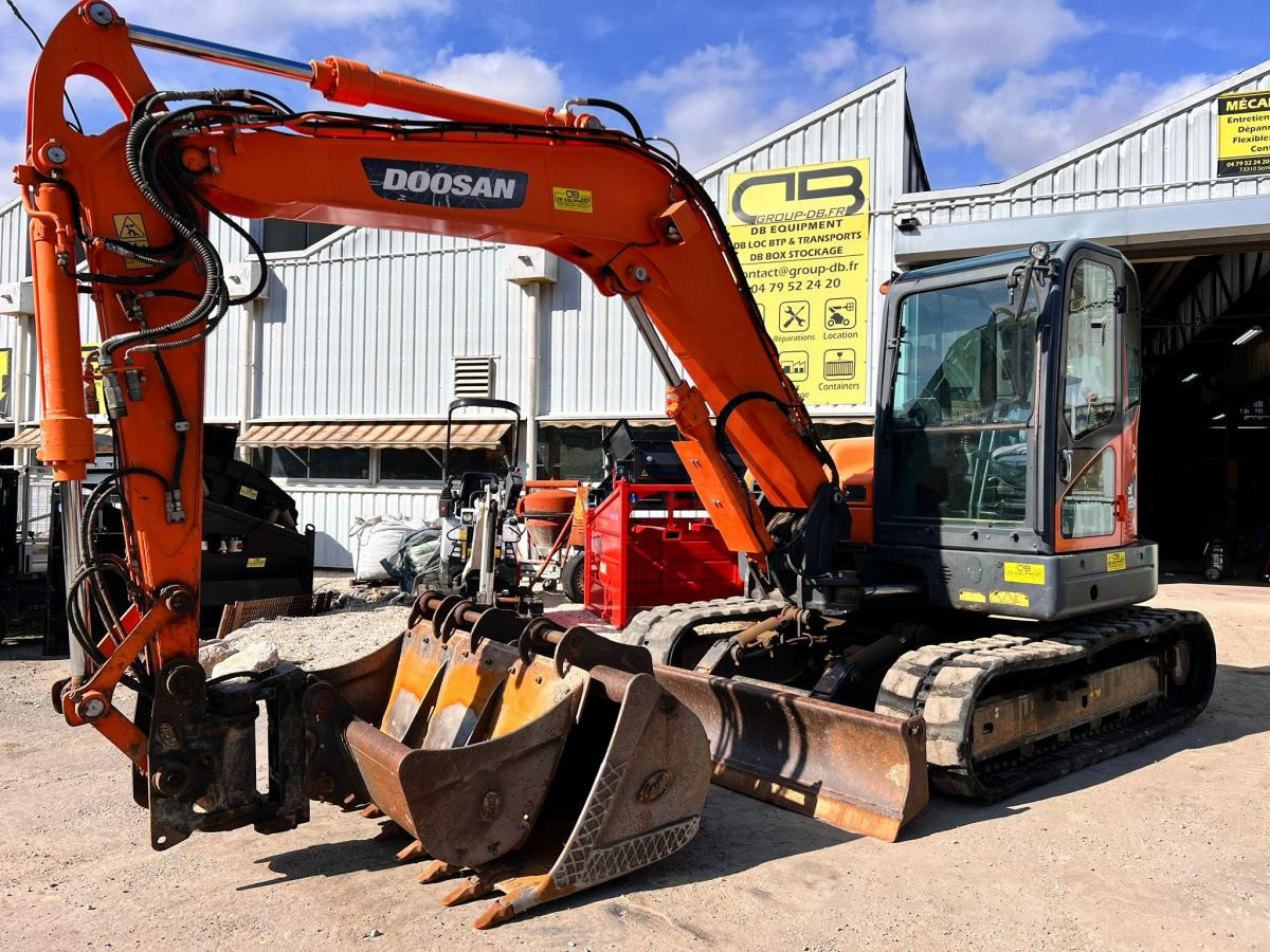 Doosan DX85R-3 PELLE A CHENILLES 8,5T PELLE A CHENILLES 8,5T - Гусеничний екскаватор: фото 1 Doosan DX85R-3 PELLE A CHENILLES 8,5T PELLE A CHENILLES 8,5T - Гусеничний екскаватор: фото 1