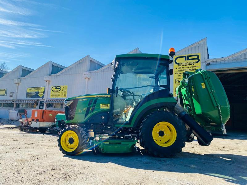 John Deere 2038R avec plateau de coupe et bas de ramassage - Мінітрактор: фото 2 John Deere 2038R avec plateau de coupe et bas de ramassage - Мінітрактор: фото 2