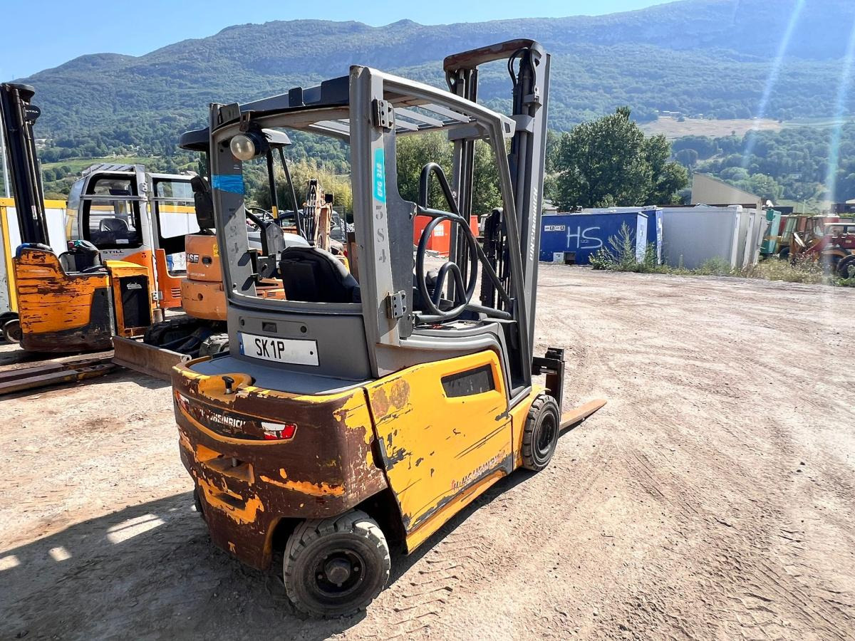 Jungheinrich EFG318 400ZZ Chariot élévateur électrique 1,8T - Електронавантажувач: фото 3 Jungheinrich EFG318 400ZZ Chariot élévateur électrique 1,8T - Електронавантажувач: фото 3