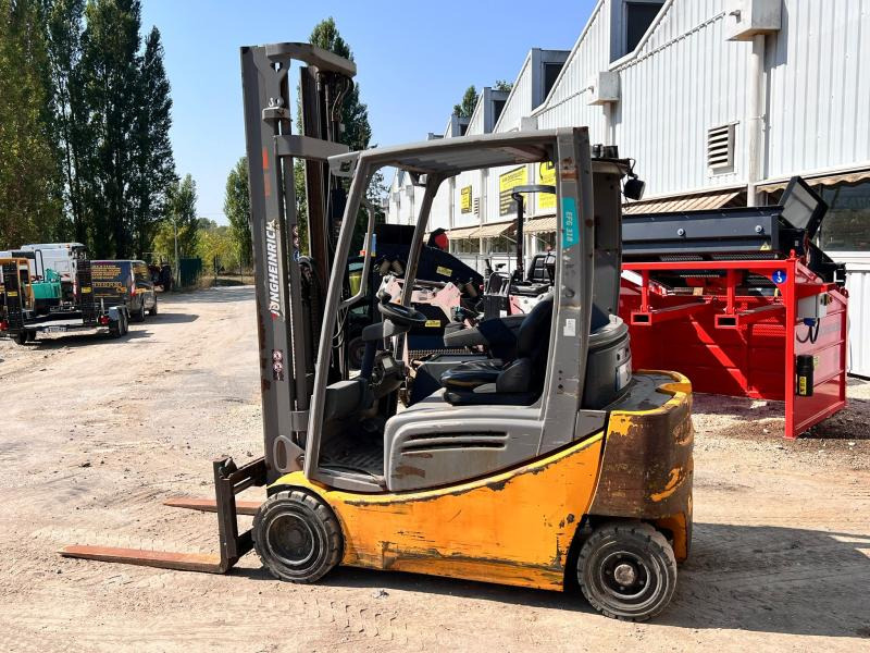 Jungheinrich EFG318 400ZZ Chariot élévateur électrique 1,8T - Електронавантажувач: фото 2 Jungheinrich EFG318 400ZZ Chariot élévateur électrique 1,8T - Електронавантажувач: фото 2