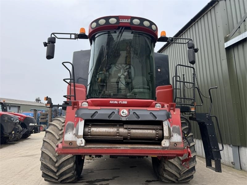 Case Axial Flow AFX 8010 c/w 30ft Header - Навісне обладнання для комбайна: фото 5 Case Axial Flow AFX 8010 c/w 30ft Header - Навісне обладнання для комбайна: фото 5