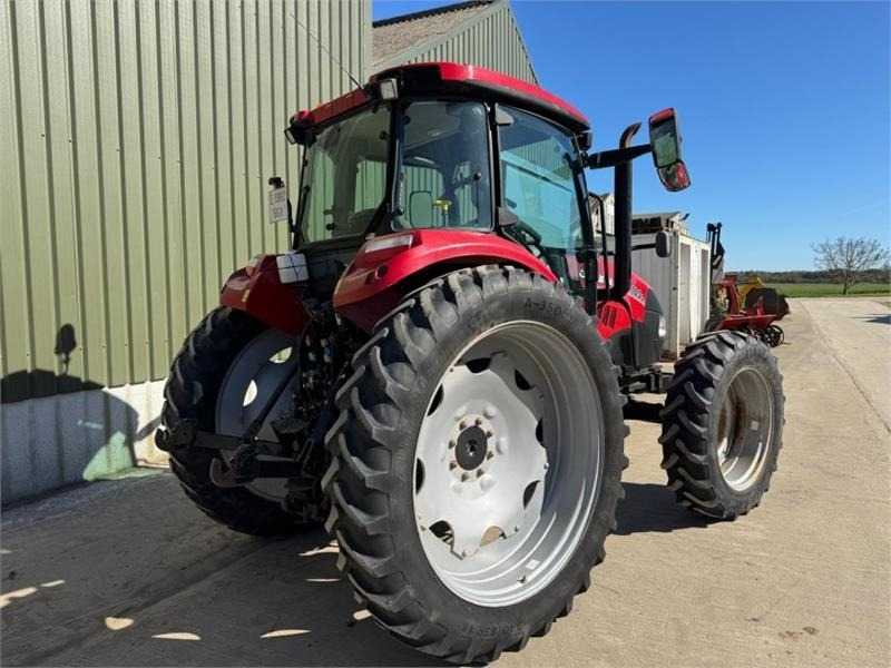 Case Case Farmall 105c - Трактор: фото 4 Case Case Farmall 105c - Трактор: фото 4
