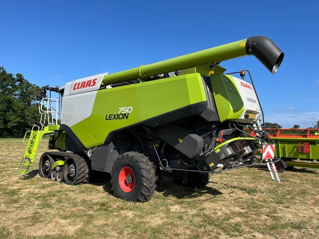 Claas 750TT c/w V900 Header - Зернозбиральний комбайн: фото 2 Claas 750TT c/w V900 Header - Зернозбиральний комбайн: фото 2