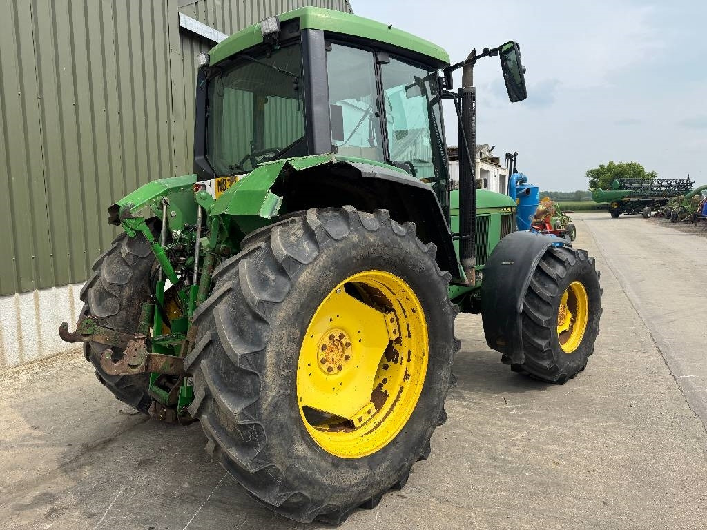 John Deere 6800 - Трактор: фото 4 John Deere 6800 - Трактор: фото 4